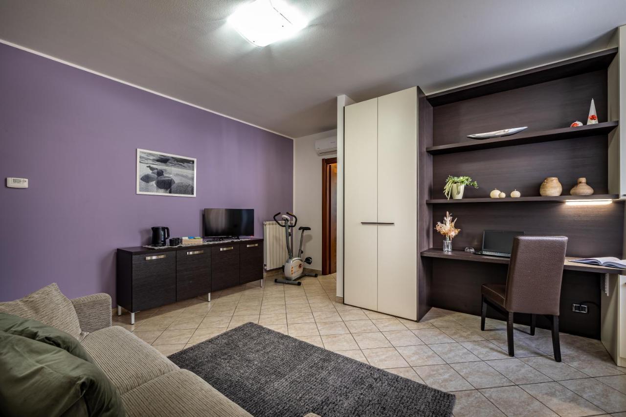 Residence Arianna Rosia Exteriér fotografie